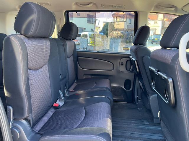 セレナ ハイウェイスター Vセレクション 4WD オートクルーズコントロール 両側電動スライドドア オートライト スマートキー 電動格納ミラー 3列シート CVT アルミホイール ミュージックプレイヤー接続可(21枚目)