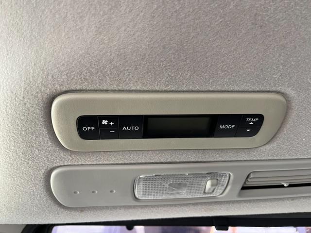 セレナ ハイウェイスター Vセレクション 4WD オートクルーズコントロール 両側電動スライドドア オートライト スマートキー 電動格納ミラー 3列シート CVT アルミホイール ミュージックプレイヤー接続可(25枚目)