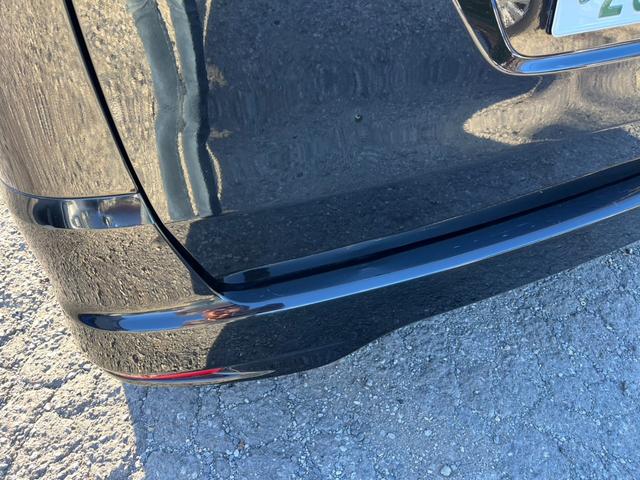 セレナ ハイウェイスター Vセレクション 4WD オートクルーズコントロール 両側電動スライドドア オートライト スマートキー 電動格納ミラー 3列シート CVT アルミホイール ミュージックプレイヤー接続可(27枚目)