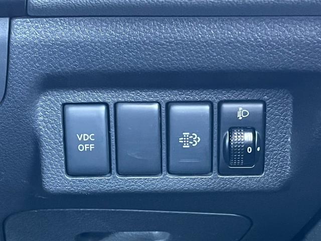 エクストレイル ２０ＧＴ　４ＷＤ　バックカメラ　ナビ　ＴＶ　アルミホイール　スマートキー　ＭＴ　盗難防止システム　衝突安全ボディ　ＵＳＢ　ミュージックプレイヤー接続可　Ｂｌｕｅｔｏｏｔｈ　ＡＢＳ　エアコン　パワーステアリング（9枚目）