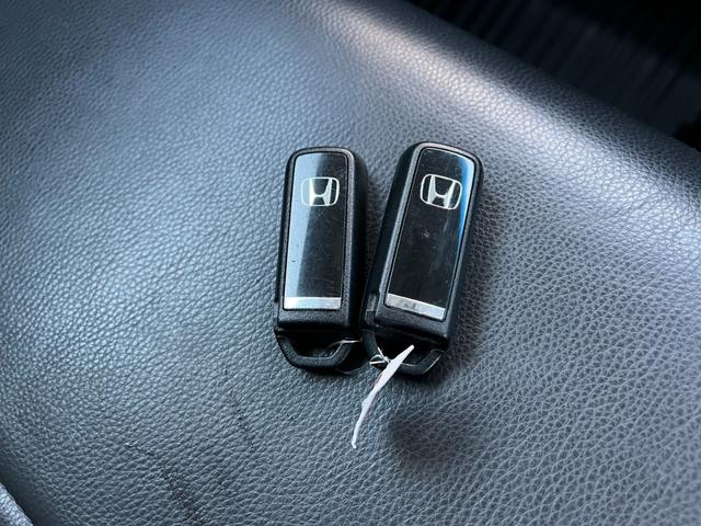 N-BOXカスタム G ターボSSパッケージ 4WD バックカメラ 両側電動スライドドア ナビ TV クリアランスソナー オートクルーズコントロール オートライト HID スマートキー アイドリングストップ ベンチシート CVT 盗難防止システム(5枚目)