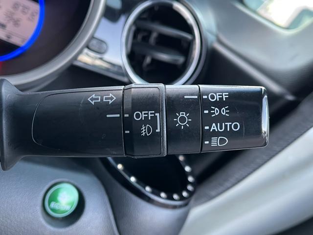 N-BOXカスタム G ターボSSパッケージ 4WD バックカメラ 両側電動スライドドア ナビ TV クリアランスソナー オートクルーズコントロール オートライト HID スマートキー アイドリングストップ ベンチシート CVT 盗難防止システム(8枚目)