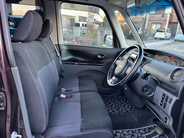 タント カスタムRS 電動スライドドア HID スマートキー ベンチシート ターボ CVT 盗難防止システム ABS CD アルミホイール 衝突安全ボディ エアコン パワーステアリング パワーウィンドウ(8枚目)