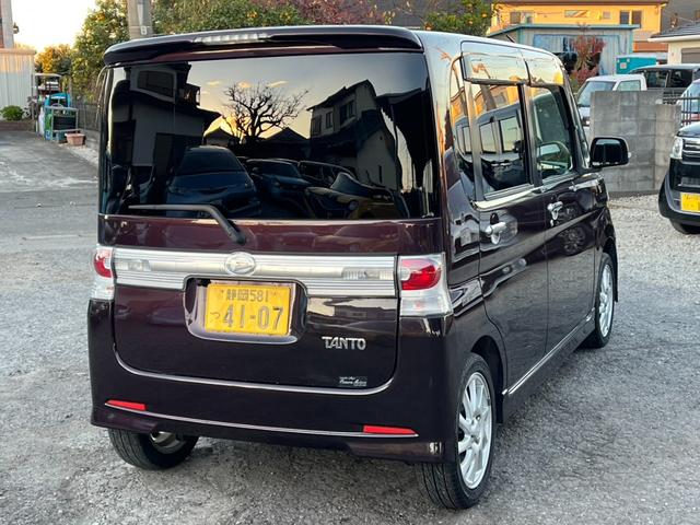 タント カスタムRS 電動スライドドア HID スマートキー ベンチシート ターボ CVT 盗難防止システム ABS CD アルミホイール 衝突安全ボディ エアコン パワーステアリング パワーウィンドウ(16枚目)