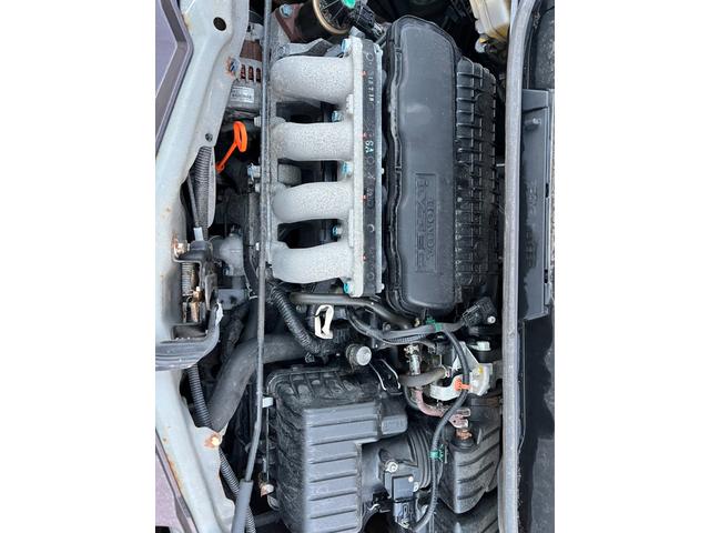 フィット 13G・スマートセレクション スマートキー CVT 盗難防止システム 衝突安全ボディ ABS CD ミュージックプレイヤー接続可 エアコン パワーステアリング パワーウィンドウ(22枚目)