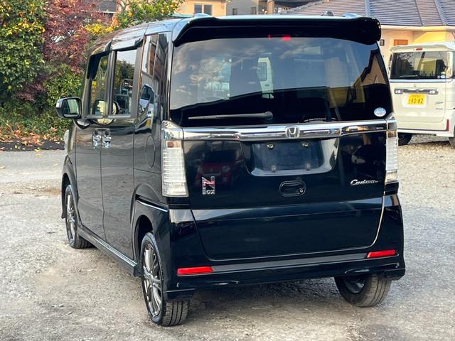 N-BOXカスタム G・ターボパッケージ 4WD バックカメラ 両側電動スライドドア ナビ TV オートクルーズコントロール オートライト HID スマートキー アイドリングストップ ベンチシート CVT 盗難防止システム ABS ESC(15枚目)