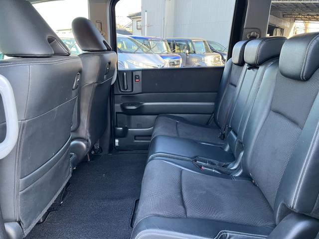 ステップワゴンスパーダ Z クールスピリット バックカメラ ナビ TV オートクルーズコントロール 両側電動スライドドア オートライト HID スマートキー アイドリングストップ 3列シート CVT アルミホイール USB(11枚目)