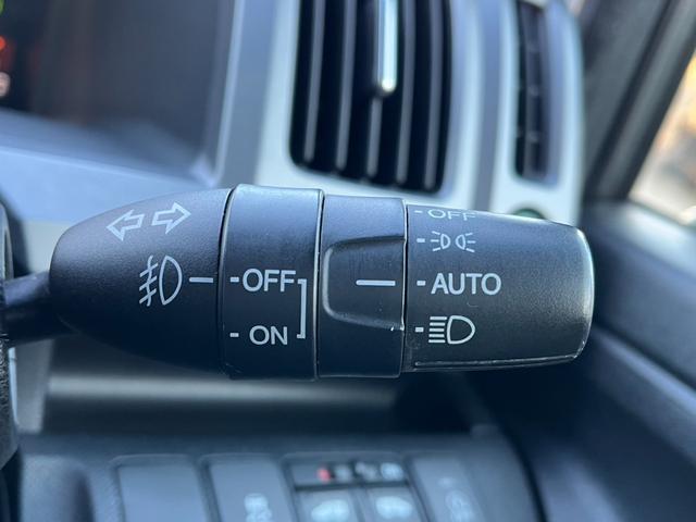 ステップワゴンスパーダ Z クールスピリット バックカメラ ナビ TV オートクルーズコントロール 両側電動スライドドア オートライト HID スマートキー アイドリングストップ 3列シート CVT アルミホイール USB(22枚目)