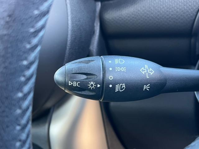 MINI クーパー クロスオーバー ナビ TV アルミホイール オートライト キーレスエントリー AT 盗難防止システム ABS ESC CD エアコン パワーステアリング パワーウィンドウ(5枚目)