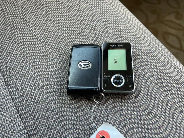 タント X 4WD ETC バックカメラ 電動スライドドア ナビ TV スマートキー アイドリングストップ ベンチシート CVT 盗難防止システム ABS CD USB アルミホイール 衝突安全ボディ エアコン(8枚目)