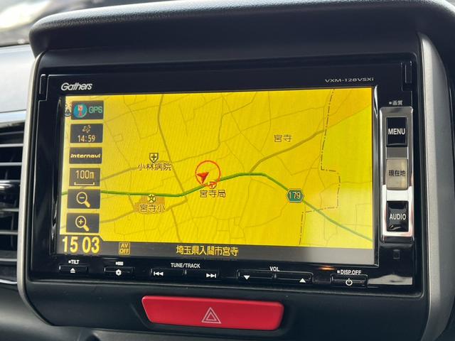 N-BOXカスタム G・Lパッケージ バックカメラ 両側スライド・片側電動 TV オートライト HID スマートキー アイドリングストップ ベンチシート CVT 盗難防止システム ABS ESC CD DVD再生 アルミホイール エアコン(3枚目)