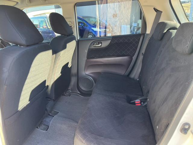 Ｎ－ＯＮＥ プレミアム　ツアラー　バックカメラ　ナビ　ＴＶ　衝突被害軽減システム　オートライト　ＨＩＤ　アイドリングストップ　ベンチシート　ＣＶＴ　盗難防止システム　ＡＢＳ　ＥＳＣ　ＣＤ　ＵＳＢ　ミュージックプレイヤー接続可（11枚目）