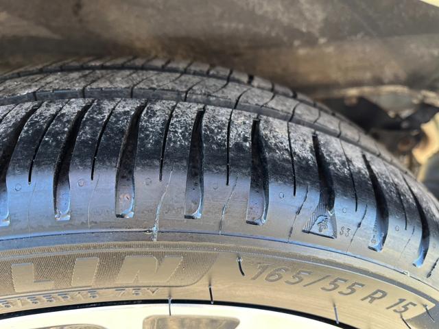 Ｎ－ＯＮＥ プレミアム　ツアラー　バックカメラ　ナビ　ＴＶ　衝突被害軽減システム　オートライト　ＨＩＤ　アイドリングストップ　ベンチシート　ＣＶＴ　盗難防止システム　ＡＢＳ　ＥＳＣ　ＣＤ　ＵＳＢ　ミュージックプレイヤー接続可（23枚目）