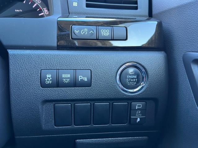 プッシュエンジンスタートシステム、エンジン始動・停止をワンタッチで行うことができます。