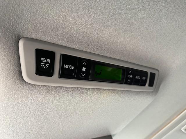 ヴェルファイア 2.4Z バックカメラ ナビ TV クリアランスソナー 両側電動スライドドア オートライト HID スマートキー 後席モニター 3列シート CVT アルミホイール USB Bluetooth 盗難防止システム(11枚目)