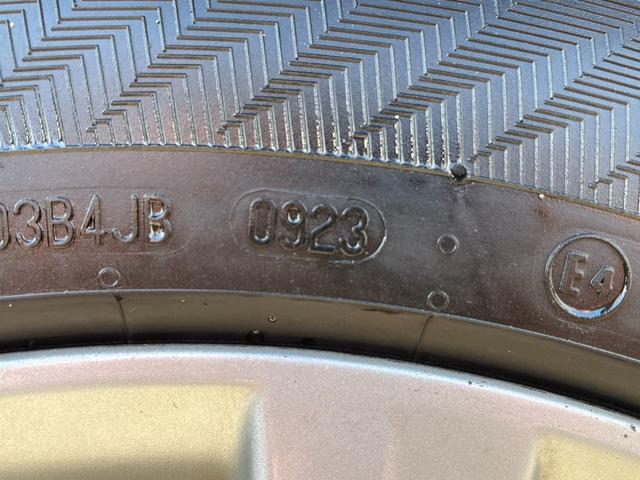 ヴェルファイア 2.4Z バックカメラ ナビ TV クリアランスソナー 両側電動スライドドア オートライト HID スマートキー 後席モニター 3列シート CVT アルミホイール USB Bluetooth 盗難防止システム(22枚目)