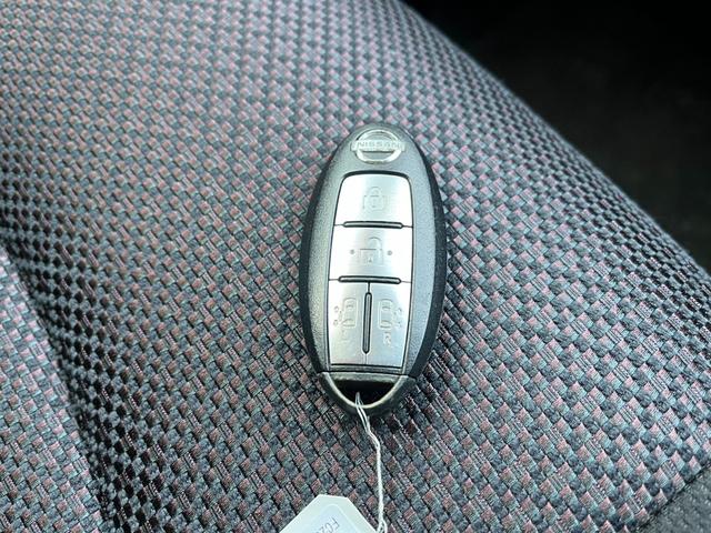 �X�}�[�g�L�[�V�X�e�����v�b�V���G���W���X�^�[�g�V�X�e���A�G���W���n���E��~�������^�b�`�ōs���A�L�[�̃��b�N�܂Ńh�A�m�u�ɐG��鎖�Ń����^�b�`����ōs�����Ƃ��o���܂���