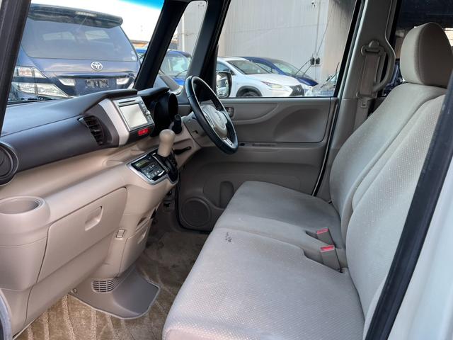 Ｎ－ＢＯＸ Ｇ・Ｌパッケージ　両側スライド・片側電動　ナビ　ＴＶ　スマートキー　アイドリングストップ　ベンチシート　ＣＶＴ　盗難防止システム　ＡＢＳ　ＥＳＣ　　ＵＳＢ　衝突安全ボディ　エアコン　パワーステアリング（11枚目）