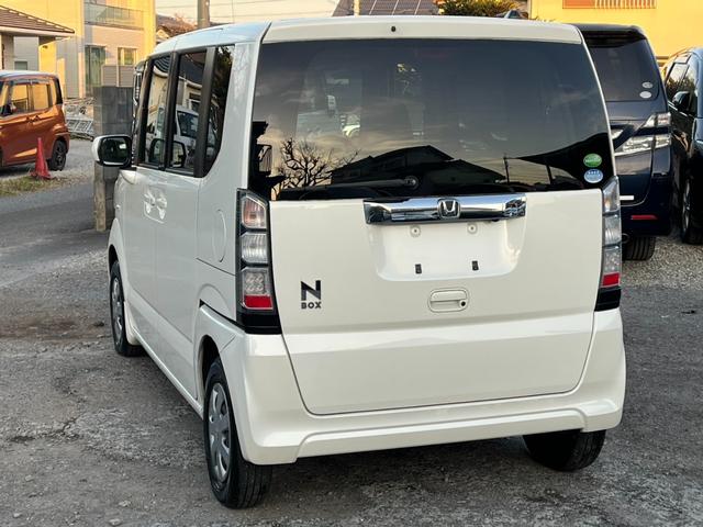 Ｎ－ＢＯＸ Ｇ・Ｌパッケージ　両側スライド・片側電動　ナビ　ＴＶ　スマートキー　アイドリングストップ　ベンチシート　ＣＶＴ　盗難防止システム　ＡＢＳ　ＥＳＣ　　ＵＳＢ　衝突安全ボディ　エアコン　パワーステアリング（16枚目）