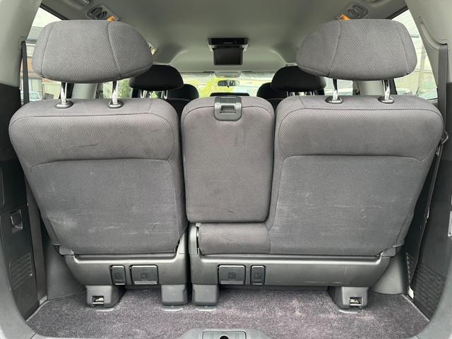 エリシオン ＧエアロＨＤＤナビパッケージ　バックカメラ　ナビ　両側電動スライドドア　ＨＩＤ　キーレスエントリー　後席モニター　３列シート　ＡＴ　アルミホイール　ＣＤ　ＤＶＤ再生　盗難防止システム　衝突安全ボディ　ＡＢＳ　エアコン（19枚目）