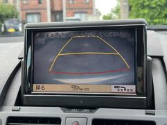 ギヤをリバースに入れると車両後方の映像を映し出し、バック時の後方視界をサポートするリヤビューカメラ！ 4