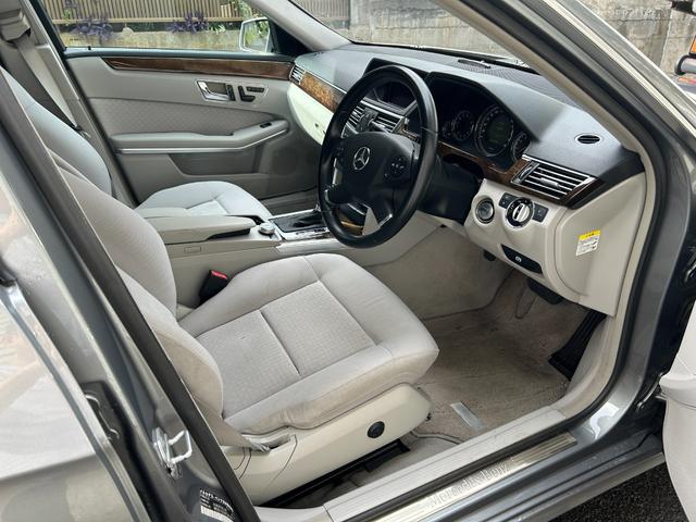 Ｅクラスステーションワゴン Ｅ２５０ＣＧＩブルーエフィシェンシーワゴン（12枚目）