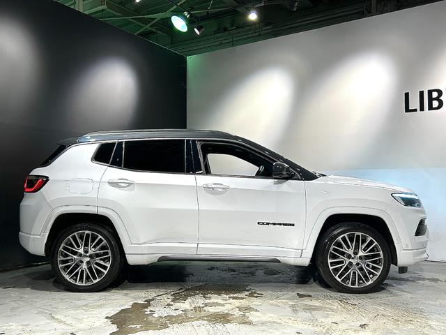 ジープ・コンパス Sモデル ワンオーナー全方位カメラETC2.0前後ドライブレコーダー4WDスマートキーレーダークルーズコントロールシートヒーターシートクーラーパワーシート本革シートルーフレール(13枚目)