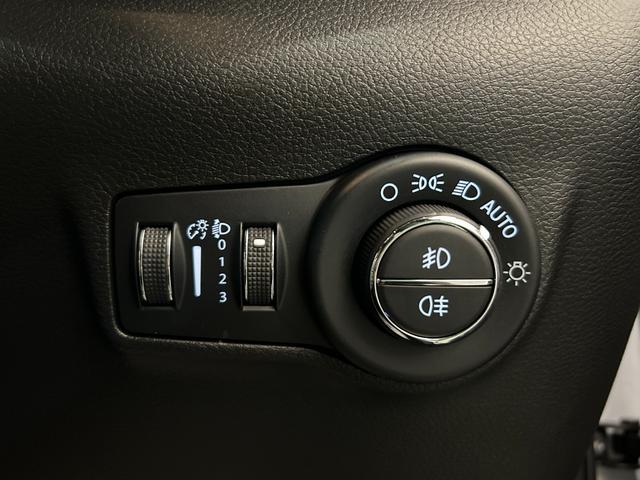 ジープ・コンパス Sモデル ワンオーナー全方位カメラETC2.0前後ドライブレコーダー4WDスマートキーレーダークルーズコントロールシートヒーターシートクーラーパワーシート本革シートルーフレール(32枚目)