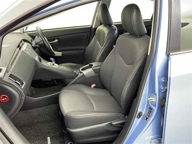 プリウスＰＨＶ Ｇレザーパッケージ　禁煙車　純正ＨＤＤナビ　ＣＤ／ＤＶＤ　Ｂｌｕｅｔｏｏｔｈ接続可　プラグインＨＶ　エンジンスターター　ビルトインＥＴＣ　前方ドラレコ　追従クルコン　レザーシート　革ステ　ＬＥＤオートライト　フォグ（25枚目）