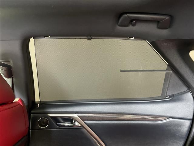 ＲＸ ＲＸ４５０ｈ　Ｆスポーツ　ヘッドアップディスプレイ　パノラマルーフ　ルーフレール　アラウンドビューモニター　レザーシート　全席パワーシート・シートヒーター　前席エアシート　三眼ＬＥＤオートライト　フルセグ　レーンアシスト（37枚目）