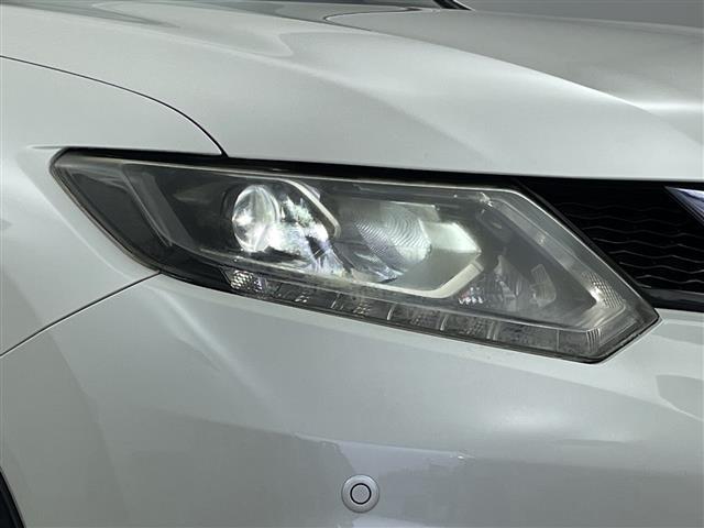 エクストレイル ２０Ｘ　エマージェンシーブレーキパッケージ　４ＷＤ　７人乗り　　社外ナビ　シートヒーター　ダウンヒルアシスト　ＥＴＣ　ＬＥＤ　革巻きステアリング　Ｂｌｕｅｔｏｏｔｈ　ＤＶＤ　３列シート　Ｂカメラ　オートライト　コーナーセンサー前後　社外ＡＷ（15枚目）