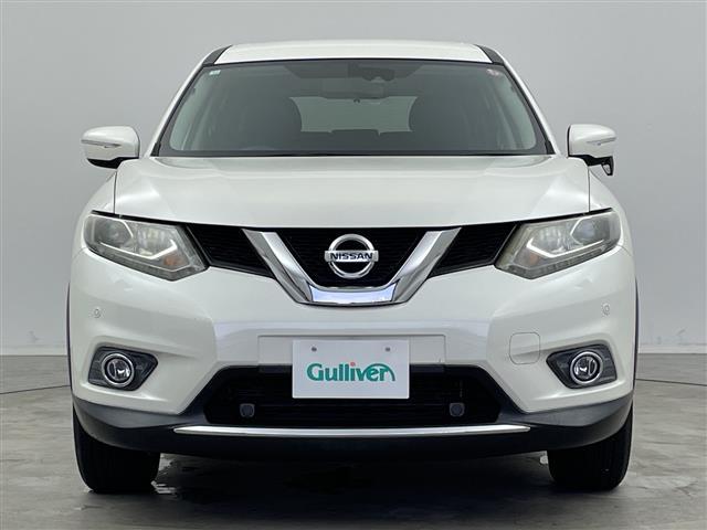 エクストレイル ２０Ｘ　エマージェンシーブレーキパッケージ　４ＷＤ　７人乗り　　社外ナビ　シートヒーター　ダウンヒルアシスト　ＥＴＣ　ＬＥＤ　革巻きステアリング　Ｂｌｕｅｔｏｏｔｈ　ＤＶＤ　３列シート　Ｂカメラ　オートライト　コーナーセンサー前後　社外ＡＷ（17枚目）