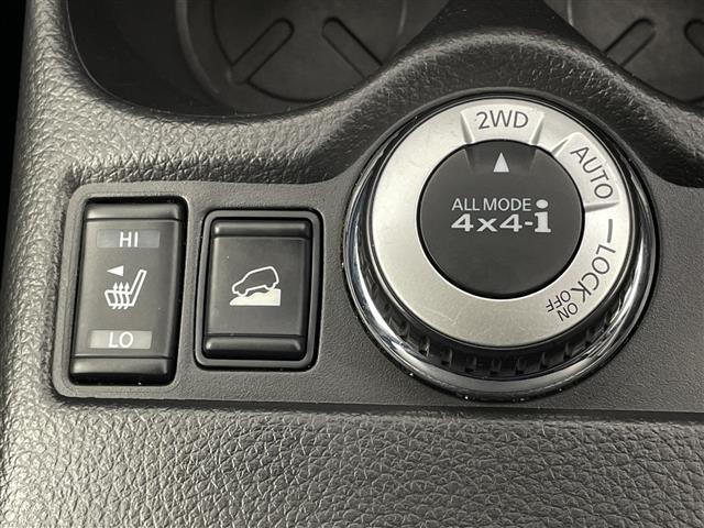 エクストレイル ２０Ｘ　エマージェンシーブレーキパッケージ　４ＷＤ　７人乗り　　社外ナビ　シートヒーター　ダウンヒルアシスト　ＥＴＣ　ＬＥＤ　革巻きステアリング　Ｂｌｕｅｔｏｏｔｈ　ＤＶＤ　３列シート　Ｂカメラ　オートライト　コーナーセンサー前後　社外ＡＷ（33枚目）
