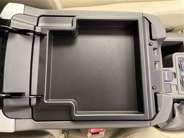 ランドクルーザープラド ＴＸ　Ｌパッケージ　サンルーフ　純正メモリナビ　フルセグＴＶ　トヨタセーフティセンス　パワーシート　レザーシート　シートヒーター　エアシート　前後コーナーセンサー　前後ドライブレコーダー　バックモニター　ＥＴＣ　禁煙車（39枚目）