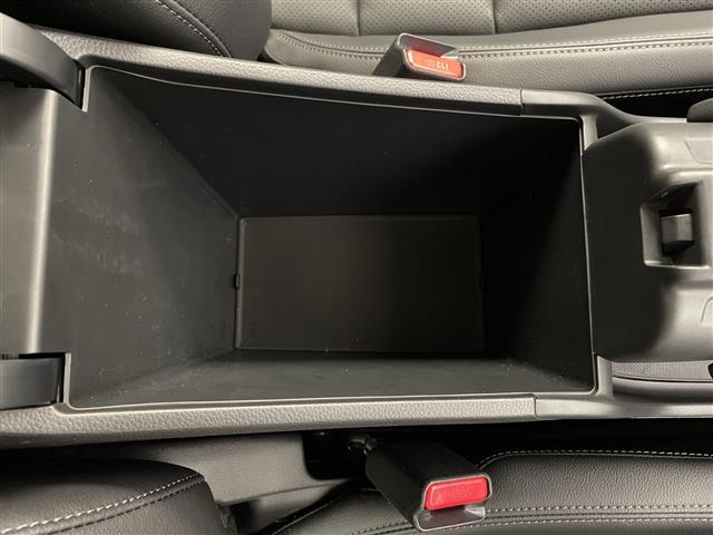 ＺＲ－Ｖ ｅ：ＨＥＶ　Ｚ　メモリナビ　ホンダセンシング　ＭＵＧＥＮエアロ　ＢＯＳＥプレミアムサウンドシステム　パワーバックドア　レザーシート　シートヒーター　パワーシート　メモリーシート　全方位モニター　ステアリングヒーター（35枚目）