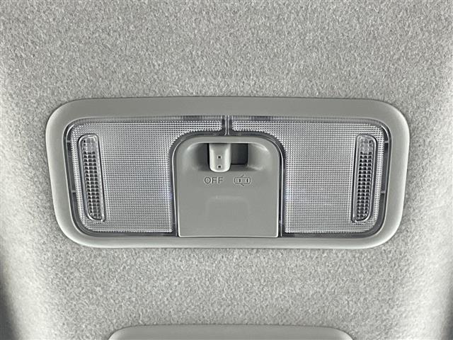 ルーミー Ｘ　Ｓ　メモリナビ　フルセグＴＶ　衝突被害軽減ブレーキ　レーンキープアシスト　前後コーナーセンサー　シートヒーター　片側パワースライドドア　ドライブレコーダー　バックモニター　オートマチックハイビーム（28枚目）