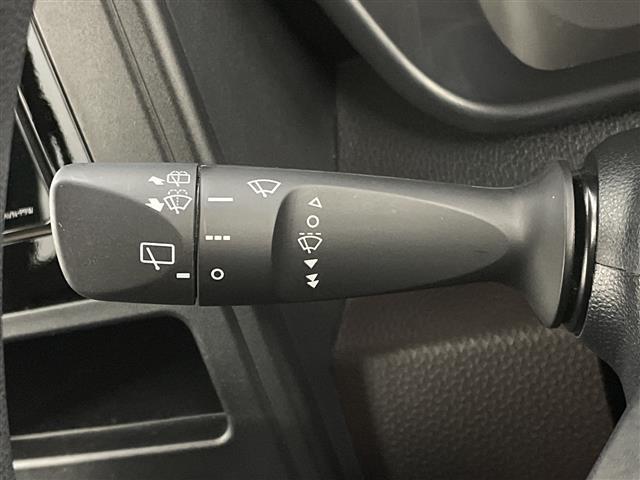 ルーミー Ｘ　Ｓ　メモリナビ　フルセグＴＶ　衝突被害軽減ブレーキ　レーンキープアシスト　前後コーナーセンサー　シートヒーター　片側パワースライドドア　ドライブレコーダー　バックモニター　オートマチックハイビーム（30枚目）