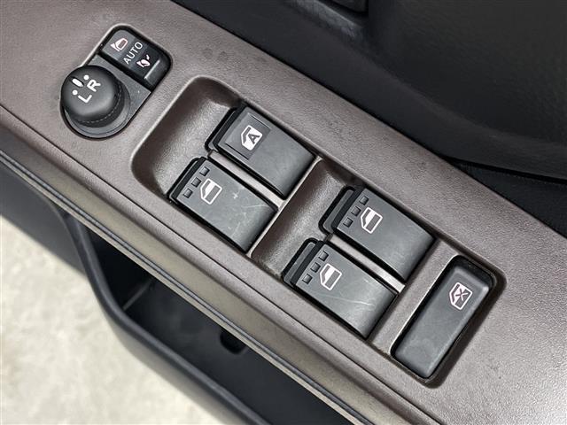 ルーミー Ｘ　Ｓ　メモリナビ　フルセグＴＶ　衝突被害軽減ブレーキ　レーンキープアシスト　前後コーナーセンサー　シートヒーター　片側パワースライドドア　ドライブレコーダー　バックモニター　オートマチックハイビーム（36枚目）