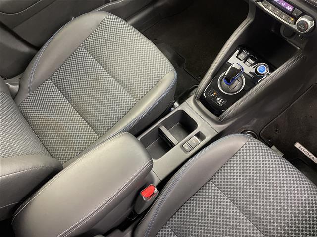 キックス Ｘ　ワンオーナー　純正メモリナビ　プロパイロット　衝突被害軽減ブレーキ　レーンキープアシスト　アラウンドビューモニター　インテリジェントルームミラー　ハーフレザーシート　シートヒーター　ドライブレコーダー（9枚目）