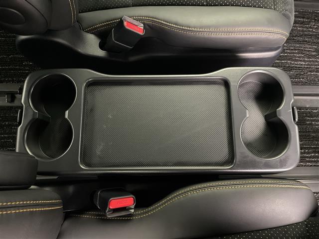 アルファード ２．５Ｓ　タイプゴールド　メモリナビ　トヨタセーフティセンス　レーントレーシングアシスト　クリアランスソナー　パーキングサポートブレーキ　ロードサインアシスト　パワーバックドア　両側パワースライドドア　前後ドライブレコーダー（30枚目）