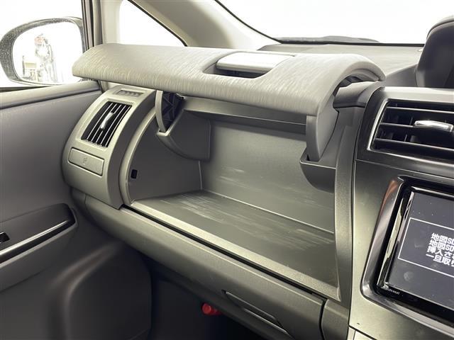 プリウスアルファ S チューン ブラック(19枚目)