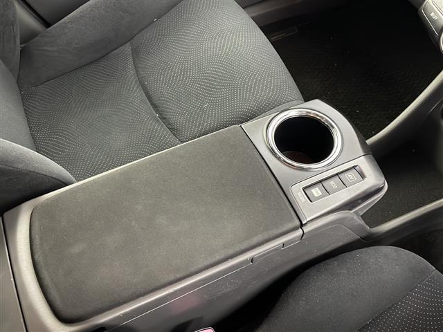 プリウスアルファ S チューン ブラック(25枚目)