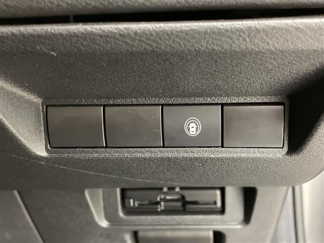 オーラ ニスモ ワンオーナー 純正メモリナビ 衝突被害軽減ブレーキ レーンキープアシスト ブラインドスポットモニター 前後コーナーセンサー ハーフレザーシート スマートルームミラー アラウンドビューモニター ETC(6枚目)