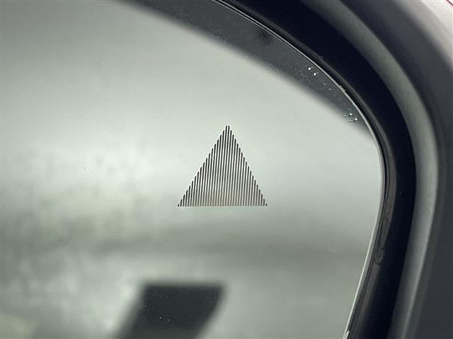 オーラ ニスモ ワンオーナー 純正メモリナビ 衝突被害軽減ブレーキ レーンキープアシスト ブラインドスポットモニター 前後コーナーセンサー ハーフレザーシート スマートルームミラー アラウンドビューモニター ETC(27枚目)