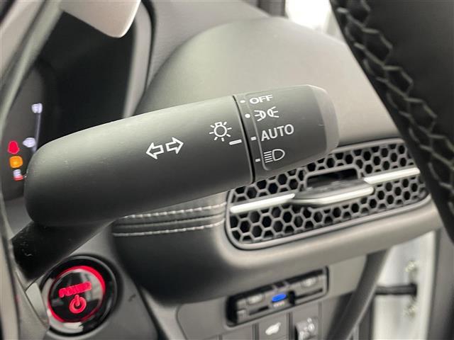 ZR-V e:HEV X 純正9型ナビ/CD/DVD/SD/Bluetooth/フルセグTV/バックカメラ/ETC/純正ドラレコ/クルーズコントロール/ホンダセンシング/プッシュスタート/スマートキー/純正アルミホイール(12枚目)