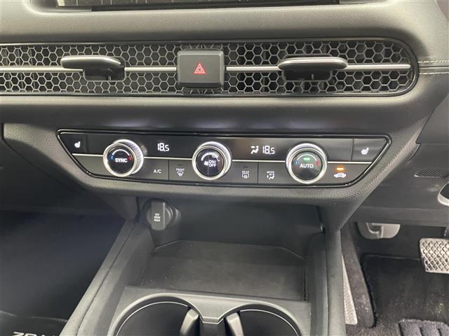 ZR-V e:HEV X 純正9型ナビ/CD/DVD/SD/Bluetooth/フルセグTV/バックカメラ/ETC/純正ドラレコ/クルーズコントロール/ホンダセンシング/プッシュスタート/スマートキー/純正アルミホイール(20枚目)