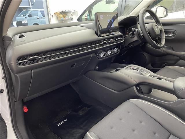 ZR-V e:HEV X 純正9型ナビ/CD/DVD/SD/Bluetooth/フルセグTV/バックカメラ/ETC/純正ドラレコ/クルーズコントロール/ホンダセンシング/プッシュスタート/スマートキー/純正アルミホイール(24枚目)