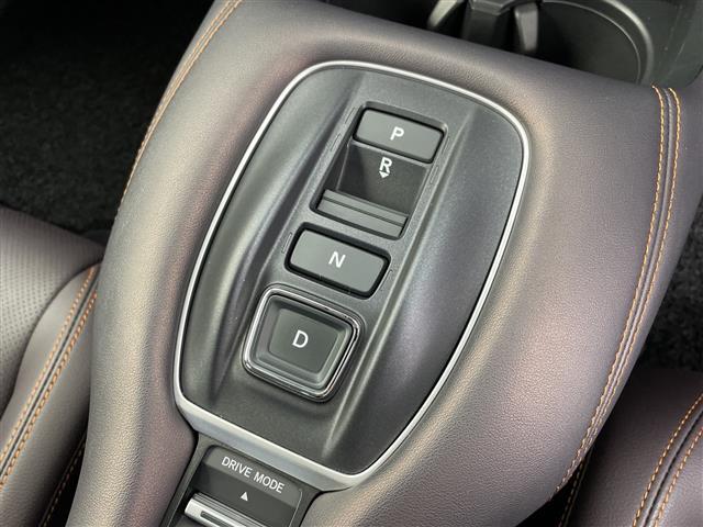 ZR-V e:HEV Z 純正ホンダコネクトディスプレイオーディオ(BT/FM/AM/フルセグTV) 全周囲カメラ ステアリングスイッチ ステアリングヒーター パドルシフト 置くだけ充電 D/Nパワーシート レザーシート(27枚目)