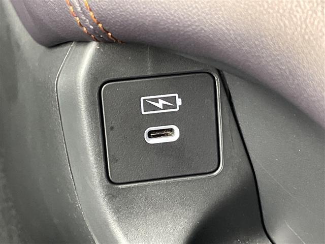 ZR-V e:HEV Z 純正ホンダコネクトディスプレイオーディオ(BT/FM/AM/フルセグTV) 全周囲カメラ ステアリングスイッチ ステアリングヒーター パドルシフト 置くだけ充電 D/Nパワーシート レザーシート(37枚目)