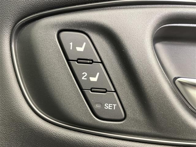 ZR-V e:HEV Z 純正ホンダコネクトディスプレイオーディオ(BT/FM/AM/フルセグTV) 全周囲カメラ ステアリングスイッチ ステアリングヒーター パドルシフト 置くだけ充電 D/Nパワーシート レザーシート(39枚目)